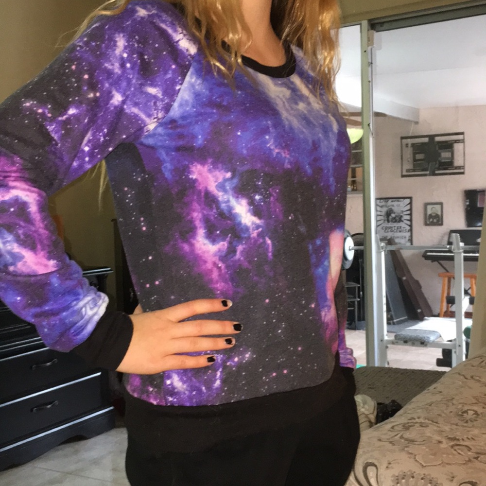 Women’s galaxy sweatshirt